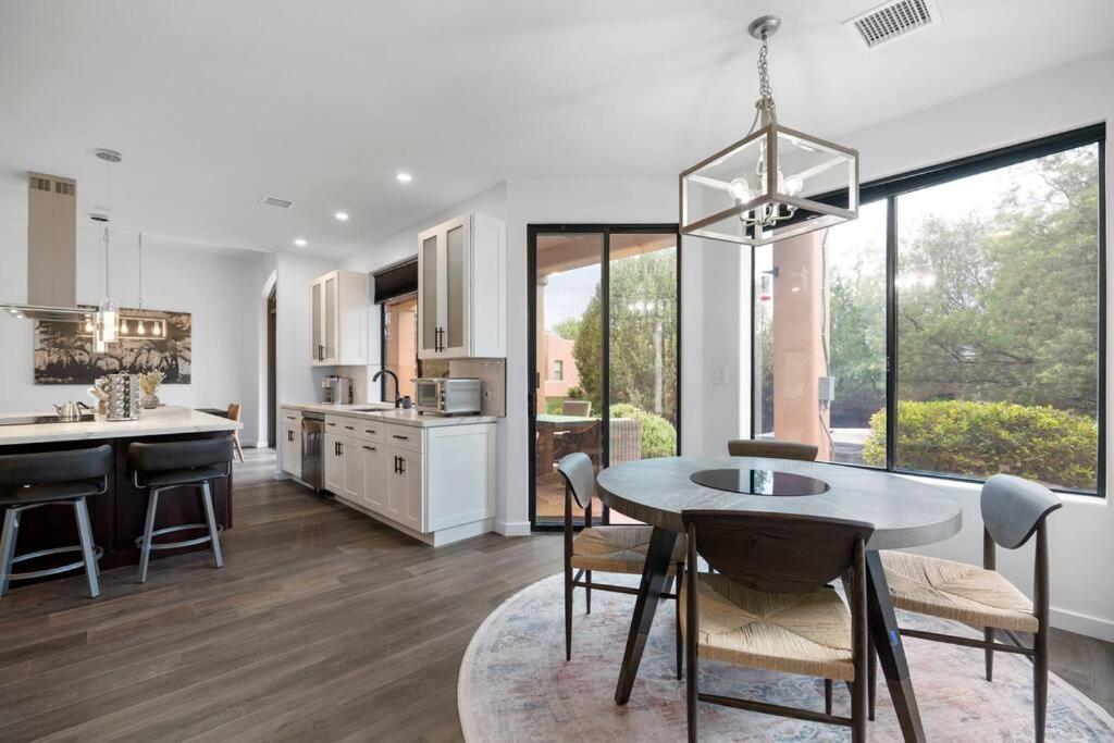 Amazing Luxury Home With Hot Tub & Views セドナ エクステリア 写真