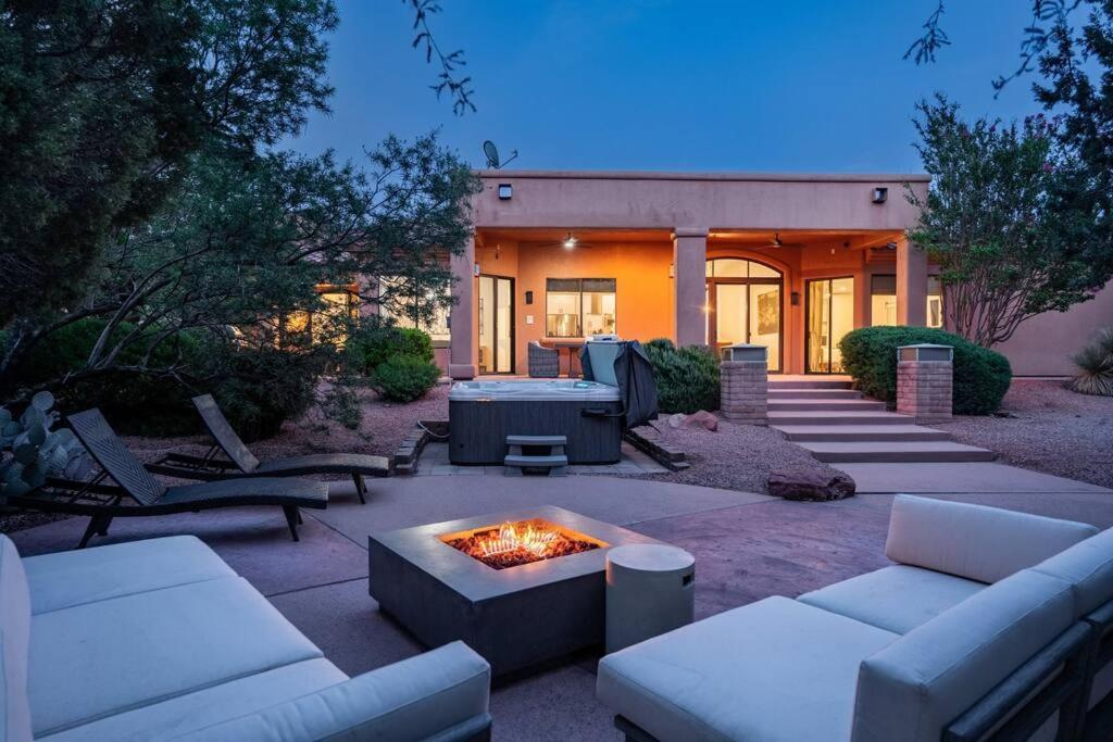 Amazing Luxury Home With Hot Tub & Views セドナ エクステリア 写真